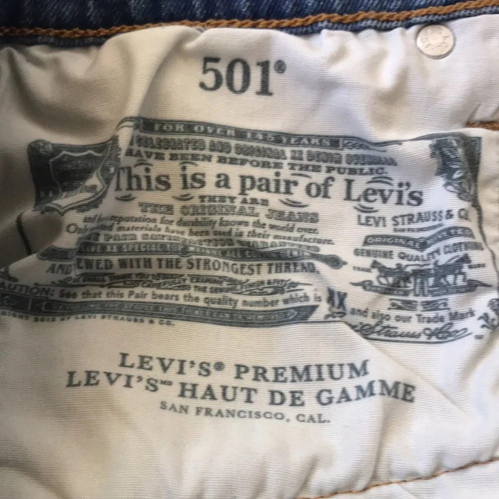 NWT 501 Levi’s high rise short, MSRP $69.50 - Picture 3 of 16
